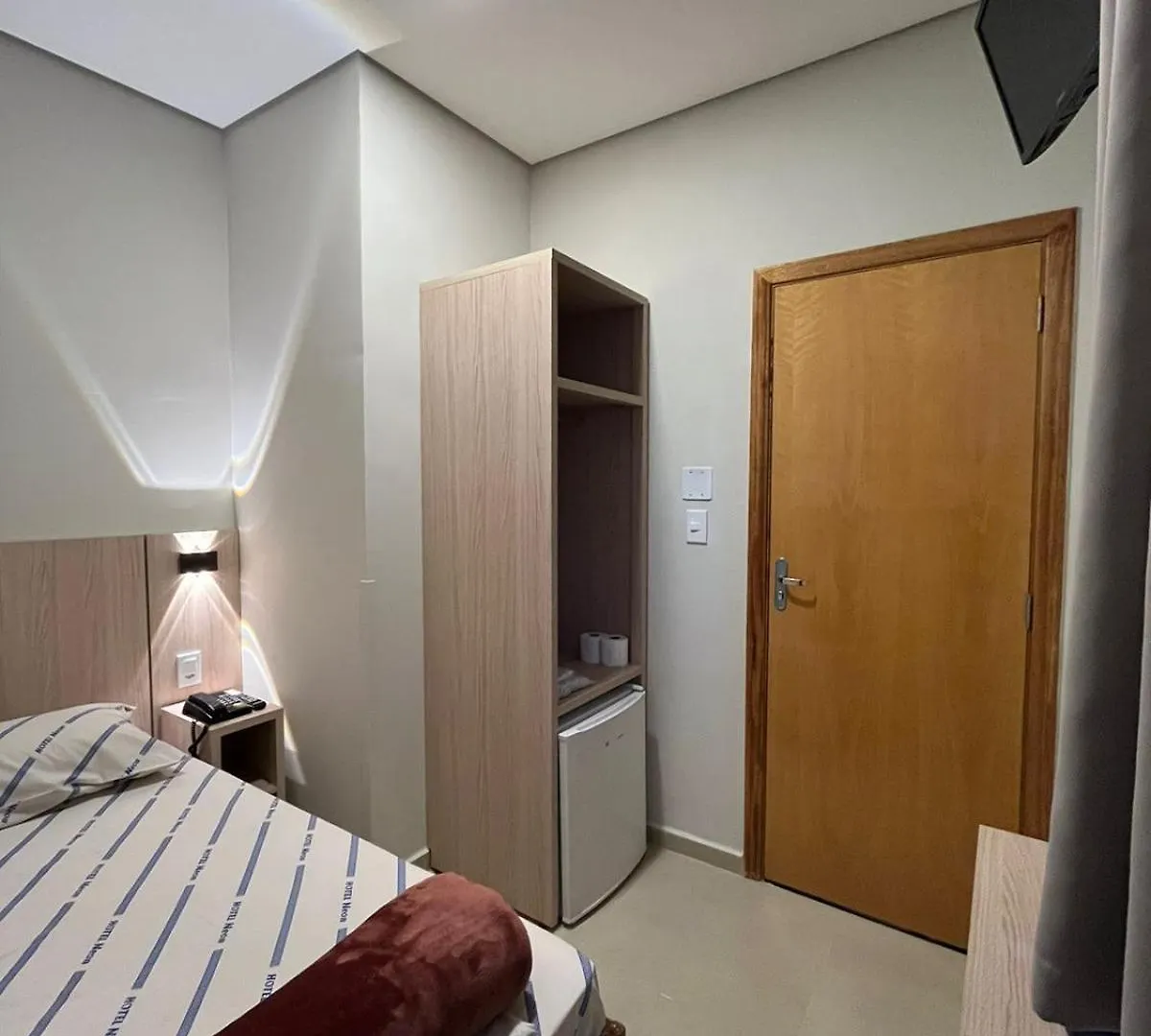 Hotel Neon - Proximo A 25 De Marco, Bom Retiro E Bras, A 2Min Do Mirante Sampa Sky E Pista De Skate Anhangabau São Paulo