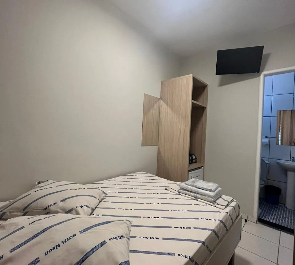 Hotel Neon - Proximo A 25 De Marco, Bom Retiro E Bras, A 2Min Do Mirante Sampa Sky E Pista De Skate Anhangabau São Paulo