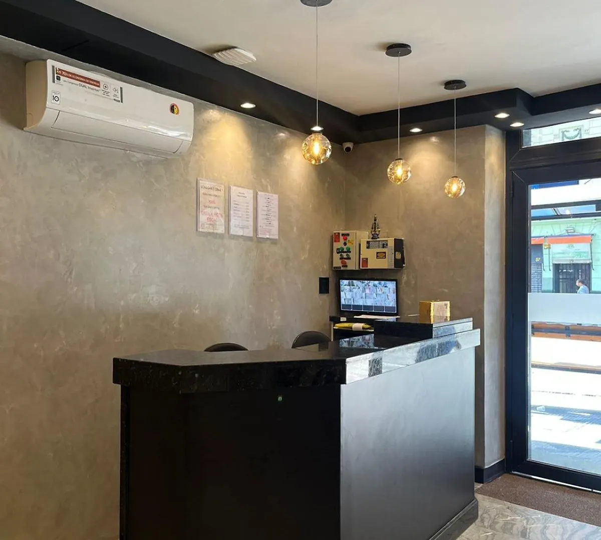 Hotel Neon: Downtown Gem Near Sampa Sky & Anhangabau Skate Park Sao Paulo 2*,  Brazil